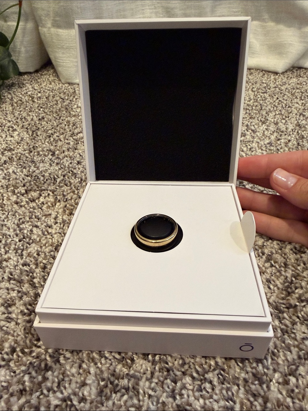 Oura Ring 3 Gold size 9 with Charger